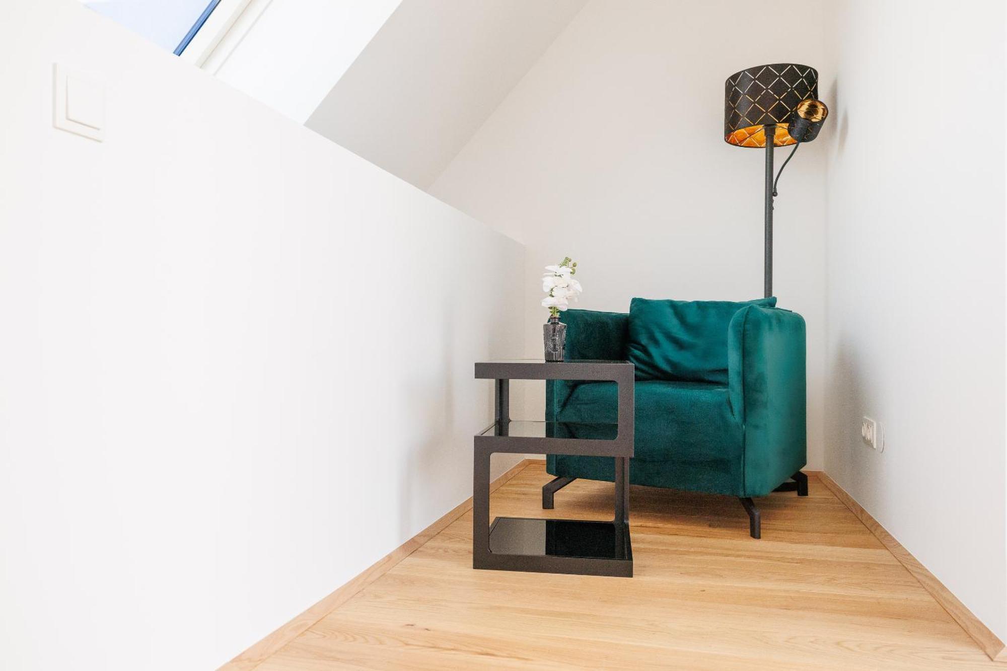 Symphony Apartments 42 - Modern Loft With Terrace And Grill In Central Location Vienna Exterior photo