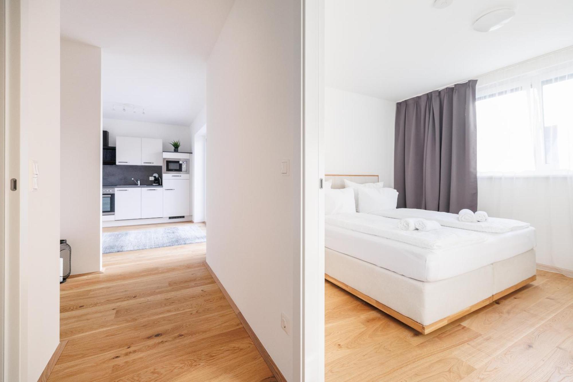 Symphony Apartments 42 - Modern Loft With Terrace And Grill In Central Location Vienna Exterior photo