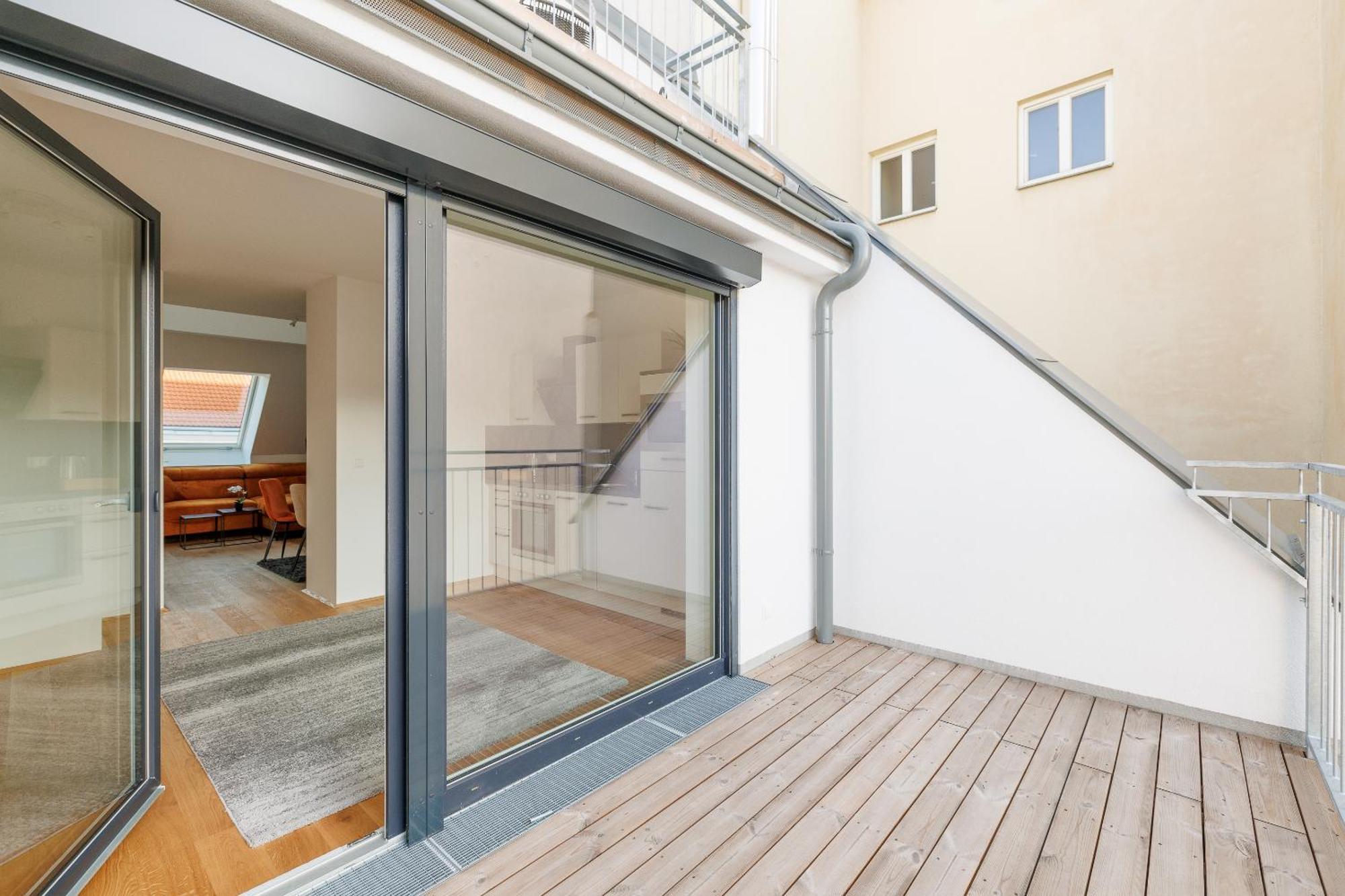 Symphony Apartments 42 - Modern Loft With Terrace And Grill In Central Location Vienna Exterior photo